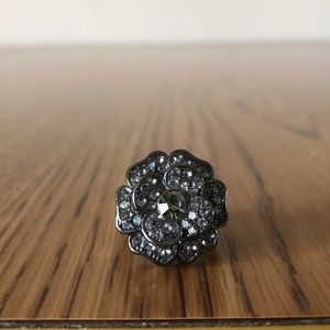 American Eagle Silver Flower Ring.